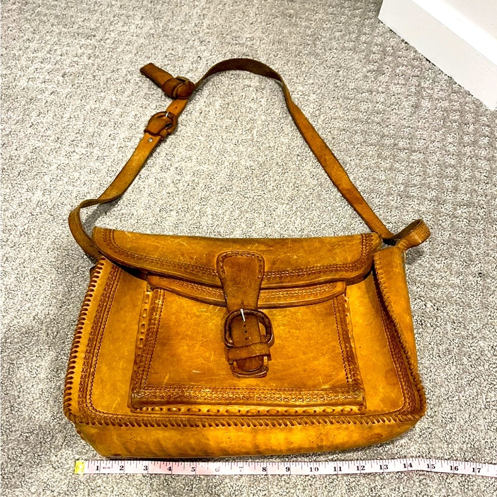 Vintage 70's Tooled Leather Crossbody Purse Shoulder Saddle Bag Boho Hippie